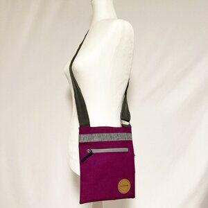 Dakine Jive Crossbody Bag Huckleberry NWT